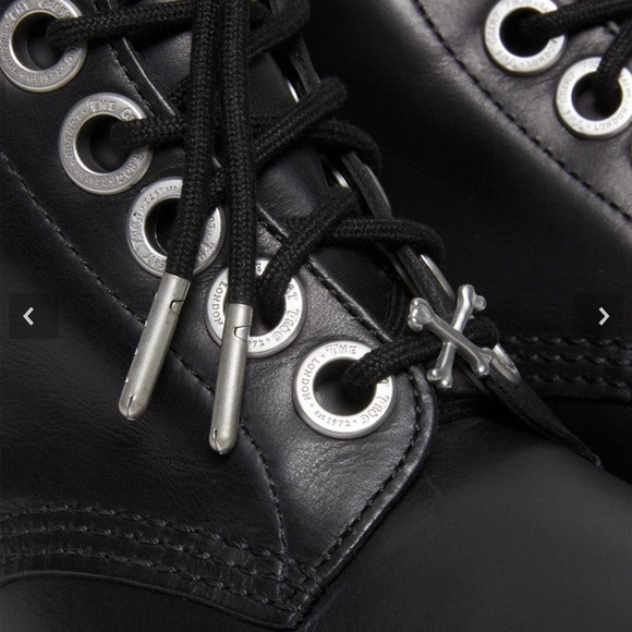 NIB Dr. Martens x The Great Frog boots - Picture 5 of 6